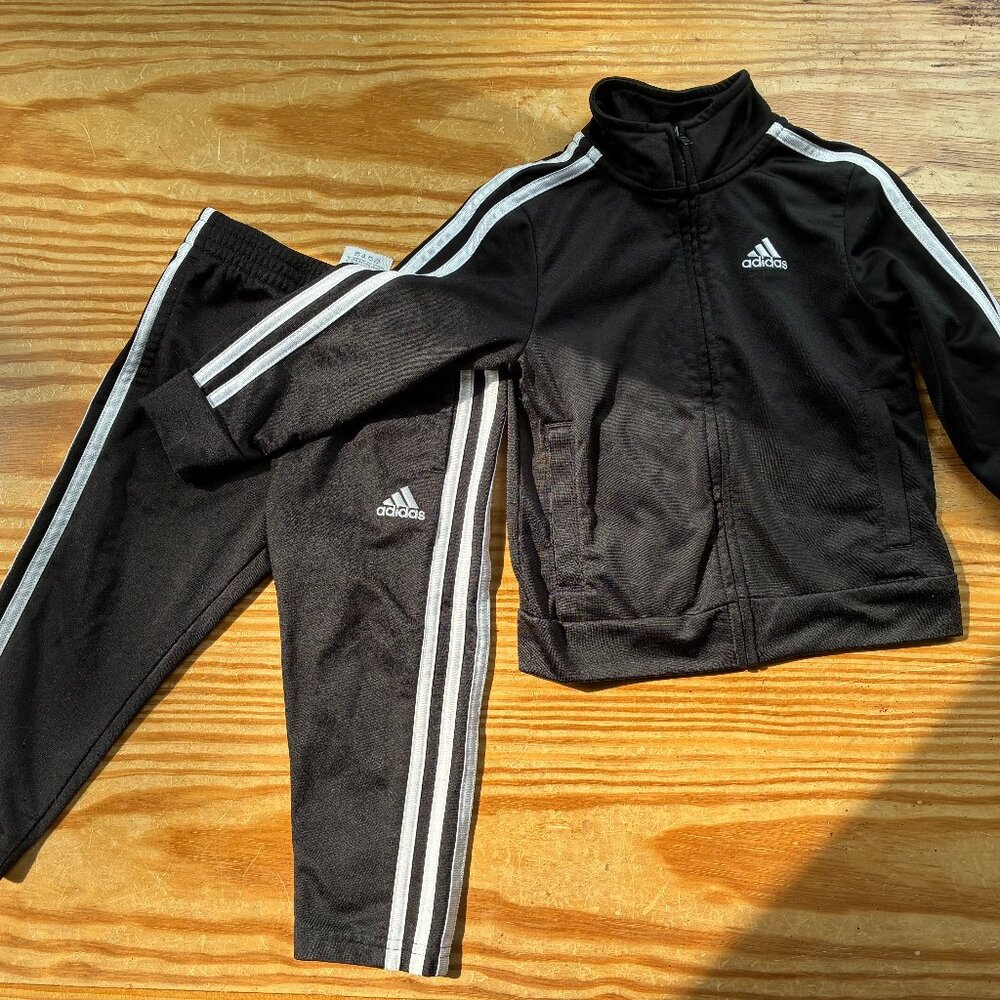 Adidas black track suit 2T jacket jogger set